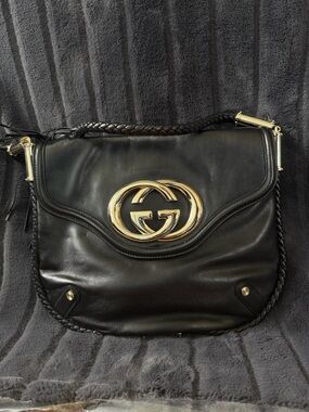 Gucci Black Leather Shoulder Bag with Gold Double G Emblem